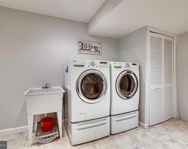 2601 Seskey Glen Court - Photo Thumbnail 26