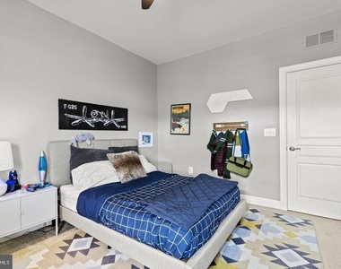 9228 Clementine Court - Photo Thumbnail 34
