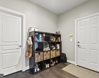 9228 Clementine Court - Photo Thumbnail 41