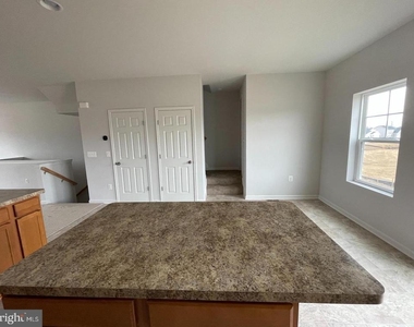 202 Norland Knoll - Photo Thumbnail 16