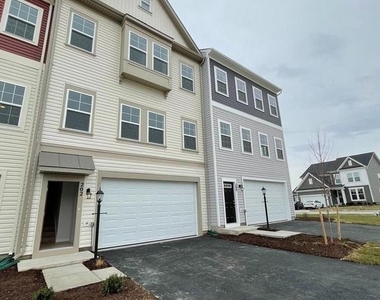 202 Norland Knoll - Photo Thumbnail 2