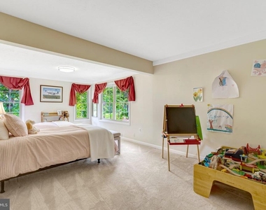 5830 Wilson Road - Photo Thumbnail 15