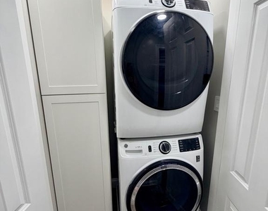 504 Hitt Court - Photo Thumbnail 17
