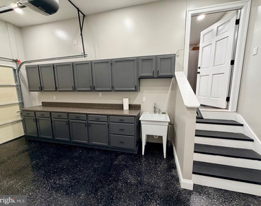504 Hitt Court - Photo Thumbnail 31