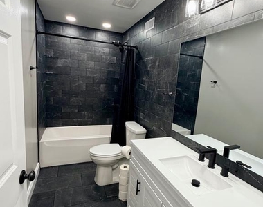 504 Hitt Court - Photo Thumbnail 16