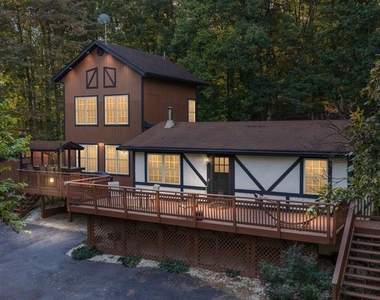 104 Laurel Lane - Photo Thumbnail 25