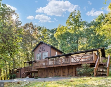 104 Laurel Lane - Photo Thumbnail 27