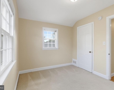 2803 Cameron Mills Road - Photo Thumbnail 14