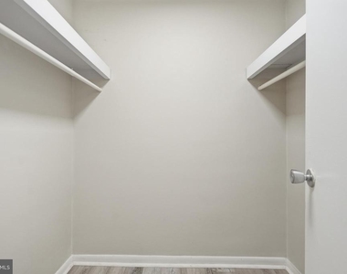 4600 Duke Street - Photo Thumbnail 20