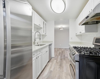4600 Duke Street - Photo Thumbnail 14