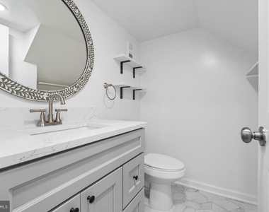 3742 Jason Avenue - Photo Thumbnail 20