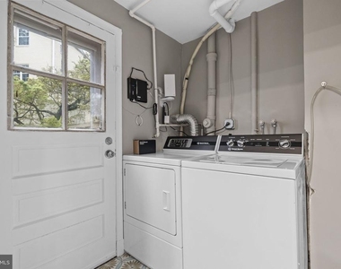 3742 Jason Avenue - Photo Thumbnail 21