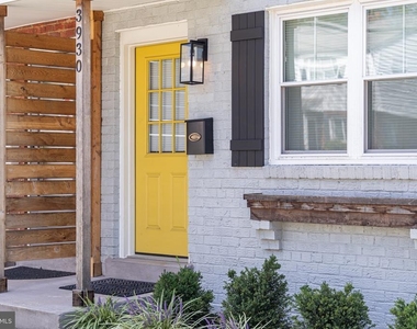 3930 Vermont Avenue - Photo Thumbnail 2