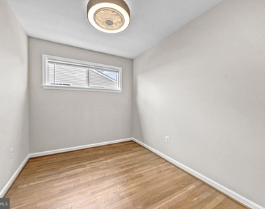 3930 Vermont Avenue - Photo Thumbnail 18