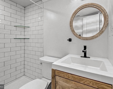 3930 Vermont Avenue - Photo Thumbnail 24