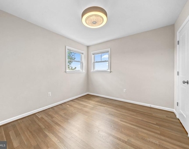 3930 Vermont Avenue - Photo Thumbnail 19