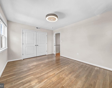3930 Vermont Avenue - Photo Thumbnail 16
