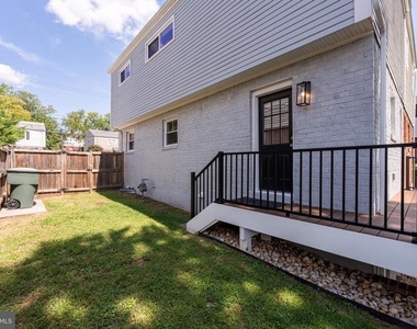 3930 Vermont Avenue - Photo Thumbnail 31