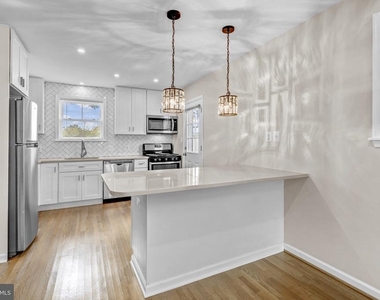 3930 Vermont Avenue - Photo Thumbnail 7