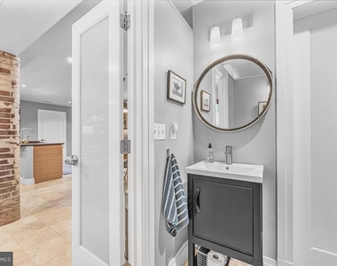 1210 Queen Street - Photo Thumbnail 25