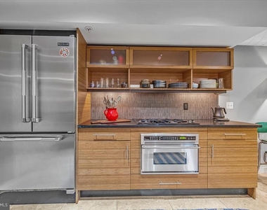 1210 Queen Street - Photo Thumbnail 13