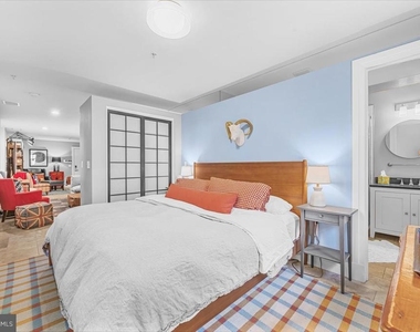 1210 Queen Street - Photo Thumbnail 18