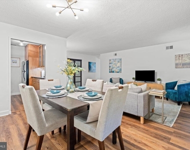 1730 Arlington Boulevard - Photo Thumbnail 8