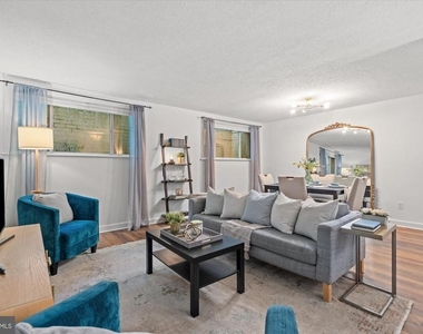 1730 Arlington Boulevard - Photo Thumbnail 3