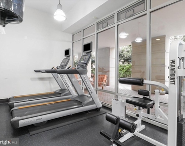 820 N Pollard Street - Photo Thumbnail 37
