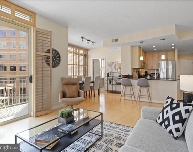 820 N Pollard Street - Photo Thumbnail 23