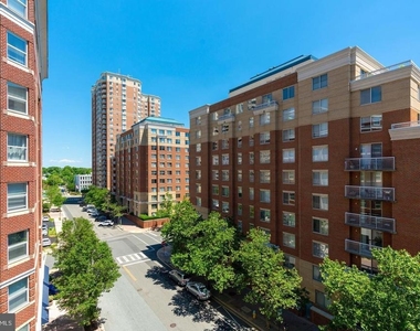 820 N Pollard Street - Photo Thumbnail 1