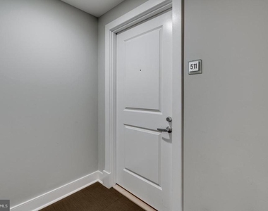 820 N Pollard Street - Photo Thumbnail 9