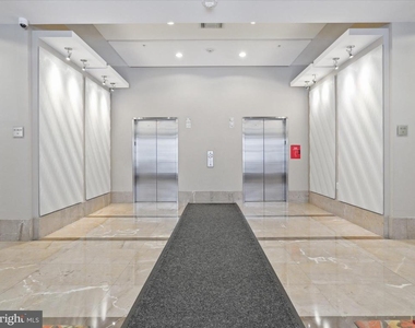 820 N Pollard Street - Photo Thumbnail 8
