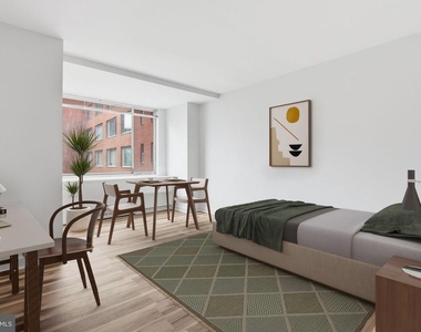 1111 N Arlington Boulevard - Photo Thumbnail 2