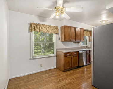 5215 E S Avenue - Photo Thumbnail 3