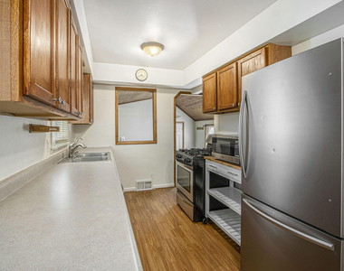 5215 E S Avenue - Photo Thumbnail 4