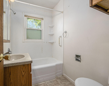 5215 E S Avenue - Photo Thumbnail 13