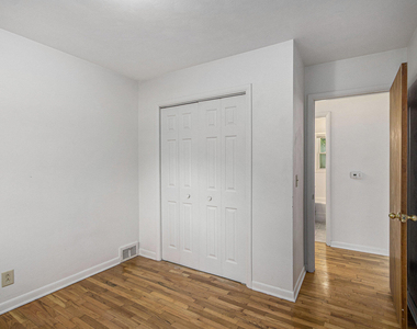 5215 E S Avenue - Photo Thumbnail 12