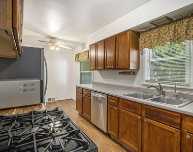 5215 E S Avenue - Photo Thumbnail 5