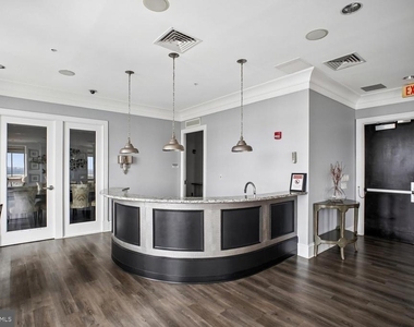 851 Glebe N - Photo Thumbnail 9
