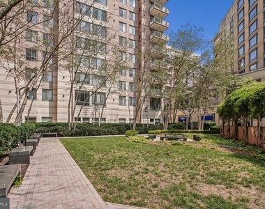 851 Glebe N - Photo Thumbnail 29