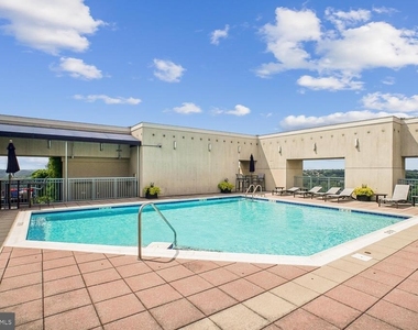 851 Glebe N - Photo Thumbnail 17