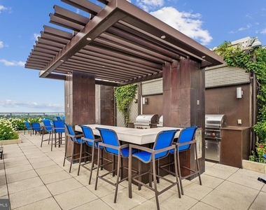 851 Glebe N - Photo Thumbnail 14