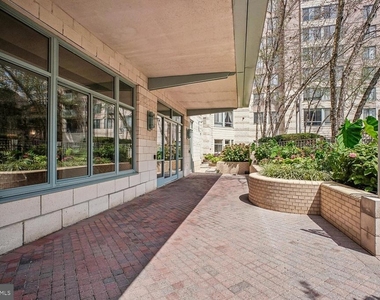 851 Glebe N - Photo Thumbnail 3