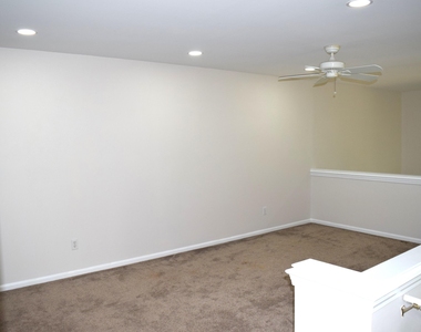 1566 Heron Circle - Photo Thumbnail 12