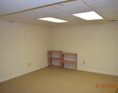 1566 Heron Circle - Photo Thumbnail 21