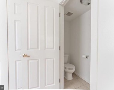304 N 8th Street - Photo Thumbnail 11