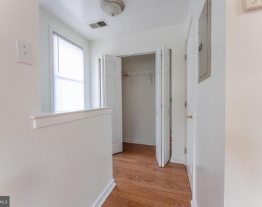 304 N 8th Street - Photo Thumbnail 3