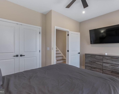 614 S 15th Street - Photo Thumbnail 13