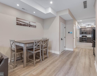 614 S 15th Street - Photo Thumbnail 5